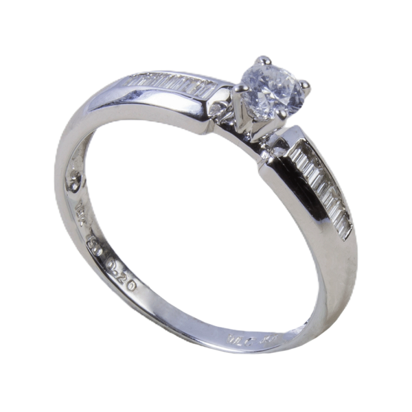 Anillo oro blanco baguett 0.37 CTW